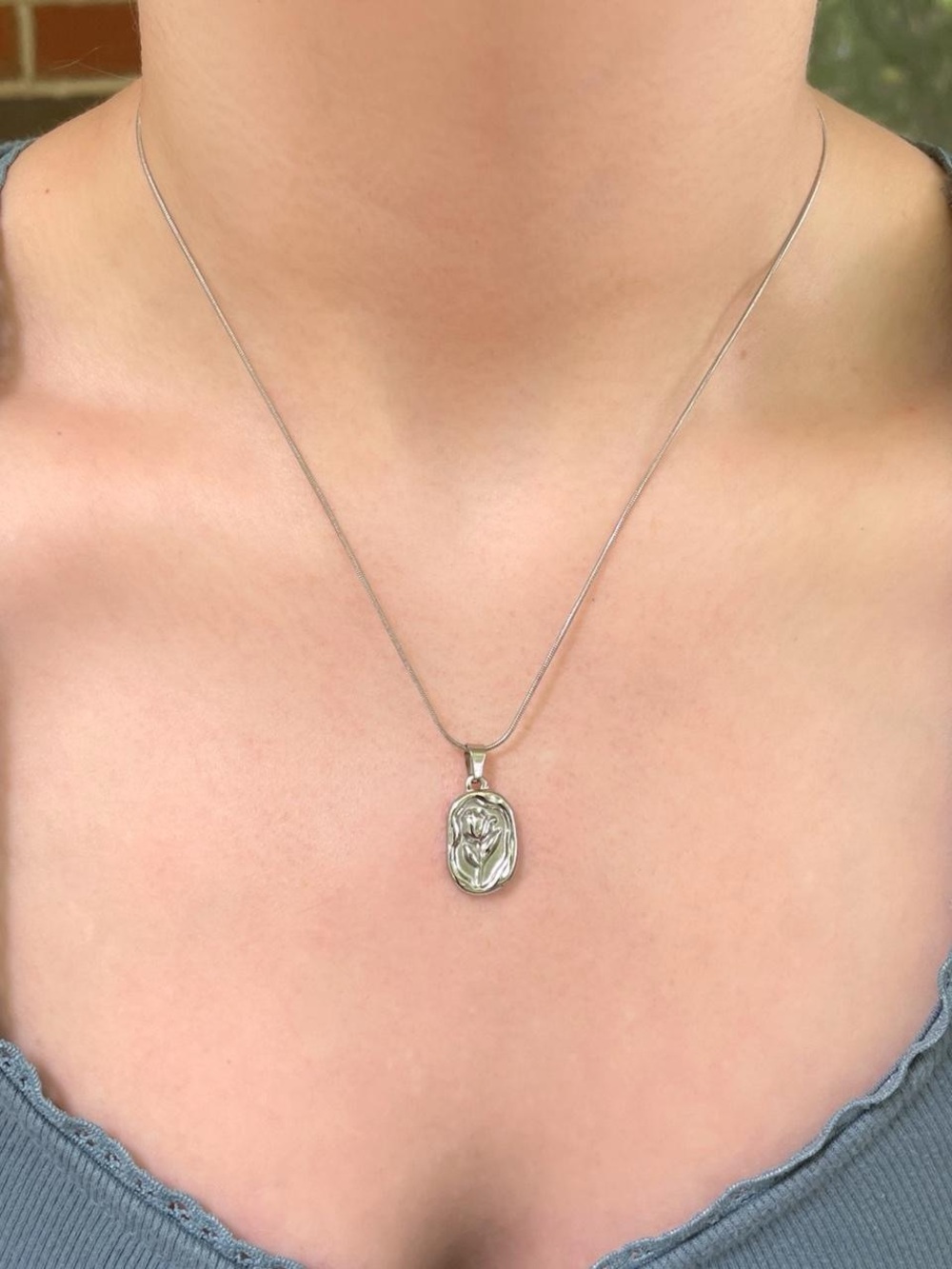 Silver Flower Pendant Necklace